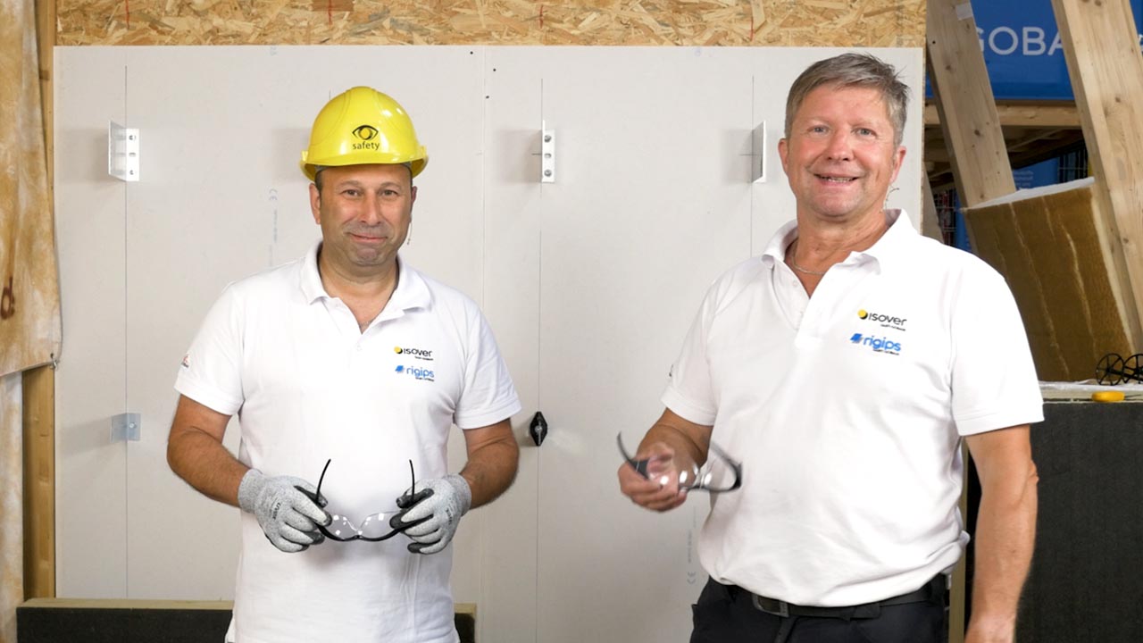 Vorgehängte hinterlüftete Fassade – Brandriegel einbauen