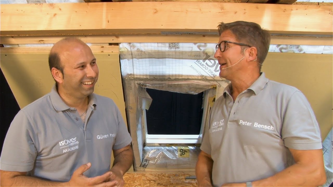 ULTIMATE Dachdämmsystem PremiumDach 1.000: Folienverklebung bei nachträglichem Einbau eines VELUX Dachfensters – Teil 3